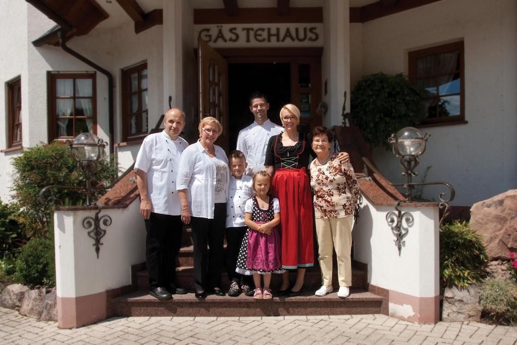 Hotel-Restaurant Hirsch Berghaupten Экстерьер фото